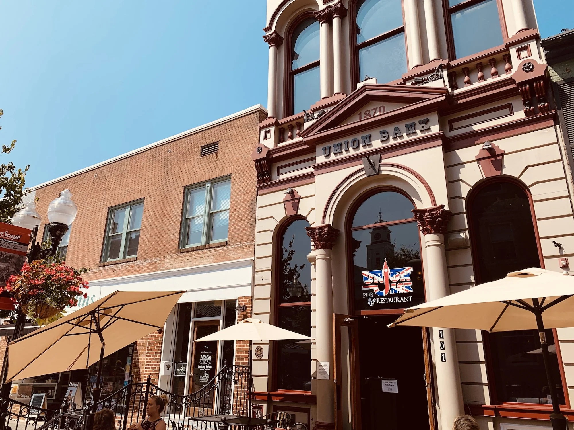 Union Jack Pub & Restaurant